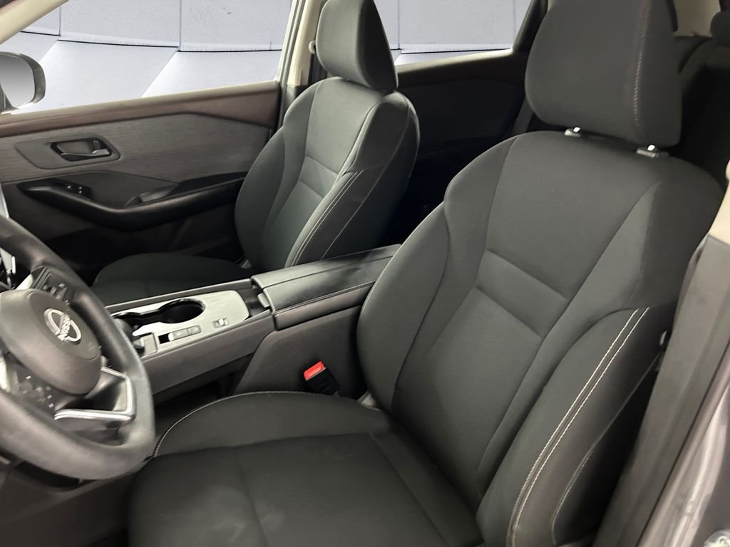 Used 2023 Gray Nissan S image 8