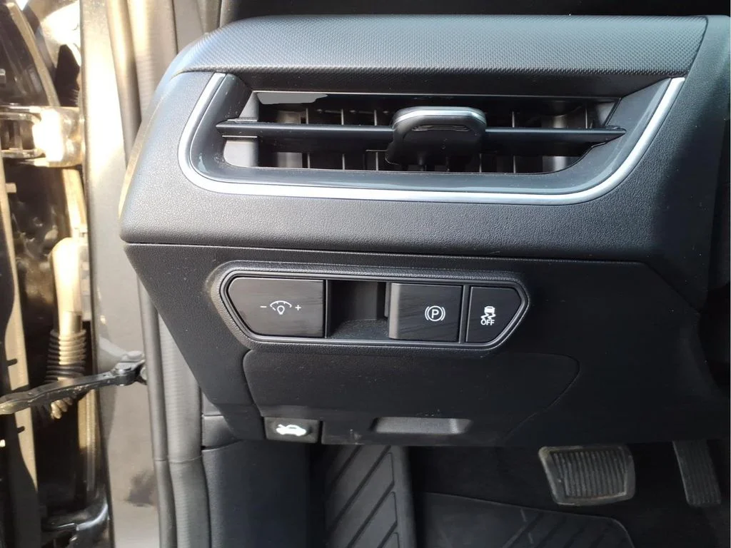 Used 2025 Gray Kia EX image 20