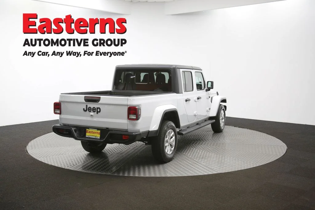 Used 2023 White Jeep Sport image 36