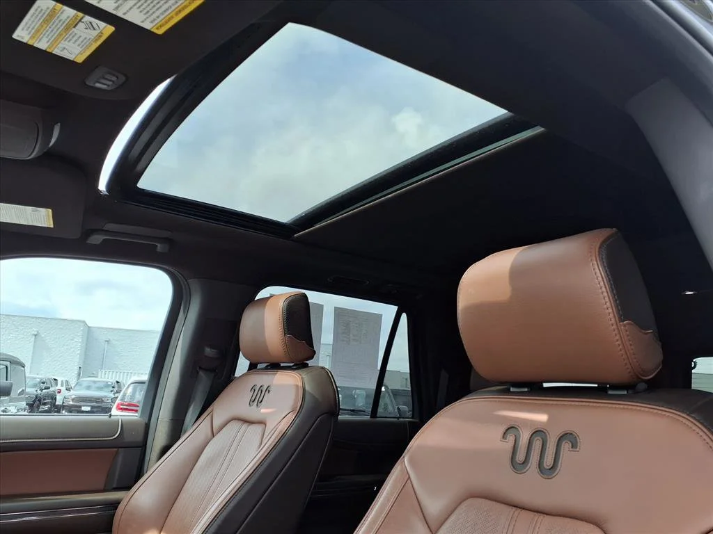 Used 2024 Black Metallic Ford King Ranch image 25