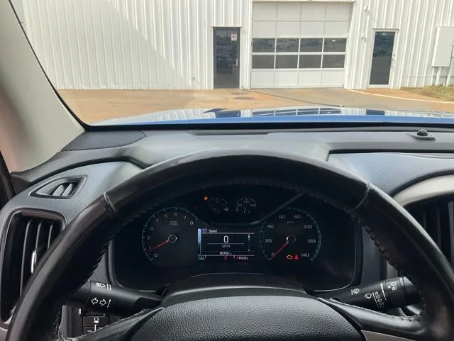 Used 2018 Blue Chevrolet Z71 image 12