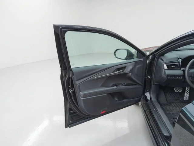 Used 2026  Toyota SE Nightshade image 13
