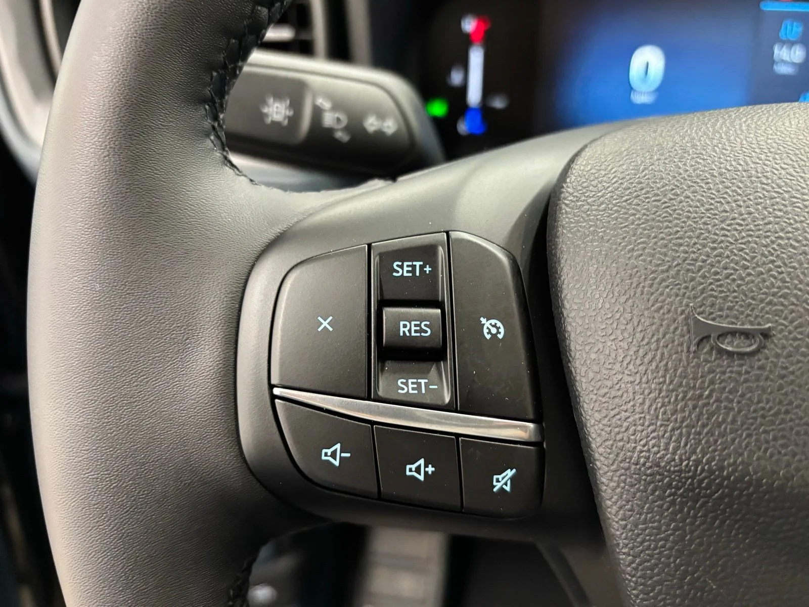 2025 Ford Maverick XLT - Photo 11