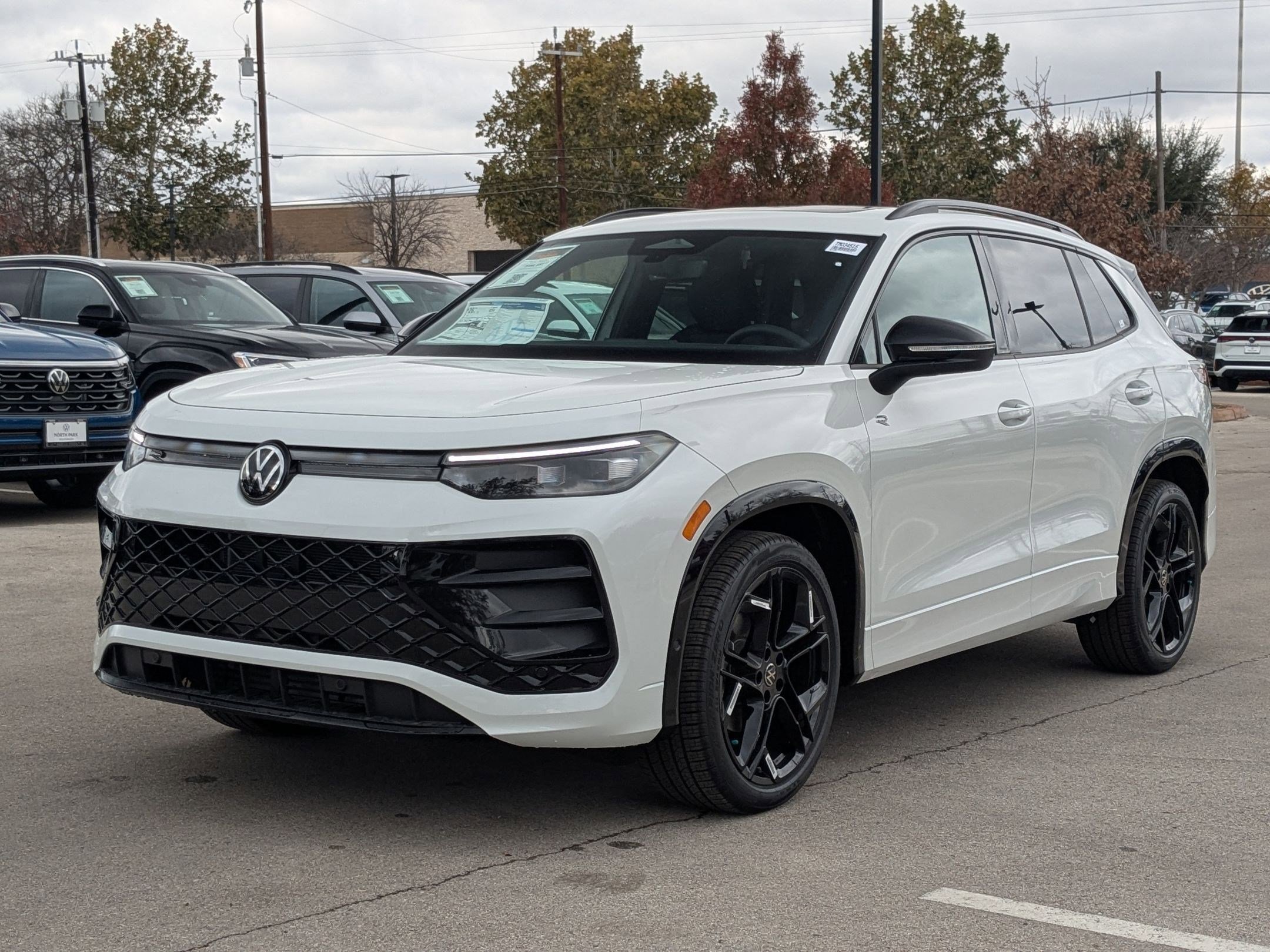 New 2026 Opal White Pearl Volkswagen SE R-Line Black image 4