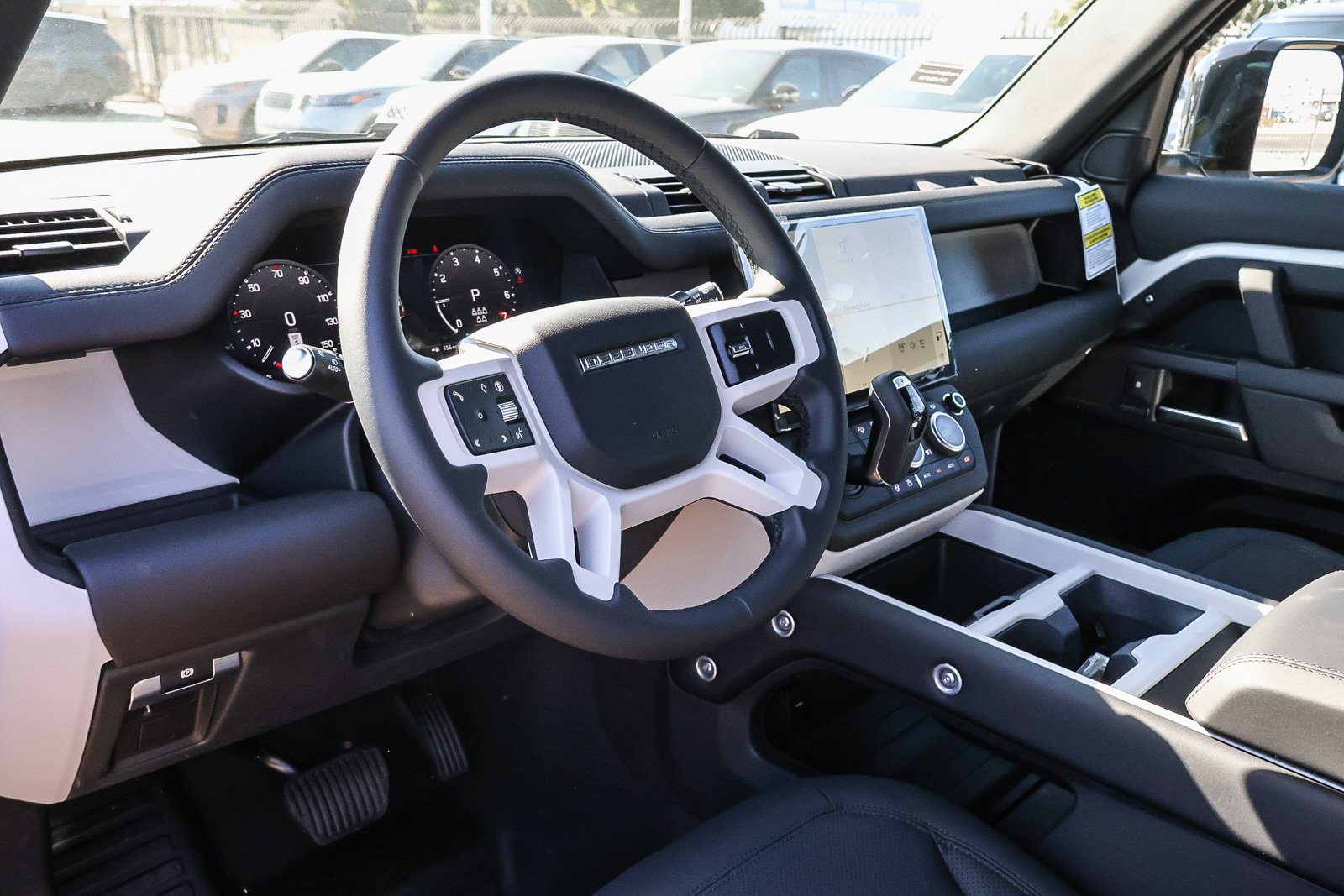 New 2026 Fuji White Land Rover X-Dynamic SE image 23