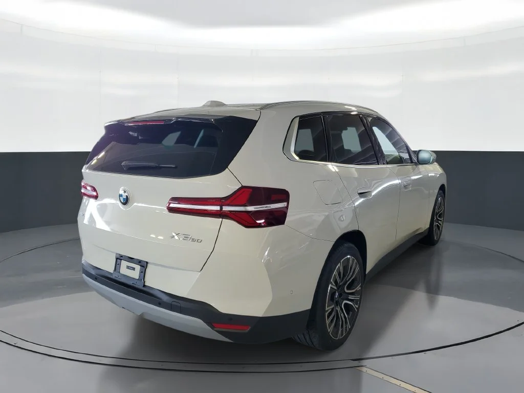 New 2026 Alpine White BMW 30 xDrive image 3