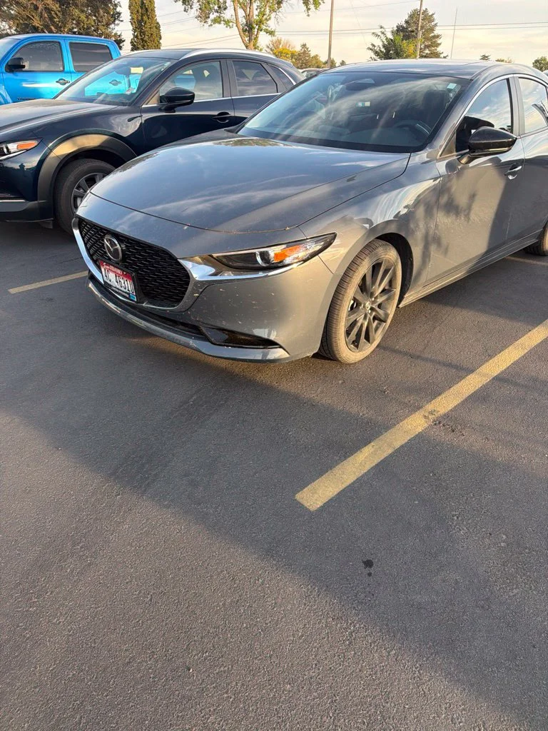2025 Mazda Mazda3 Carbon Edition