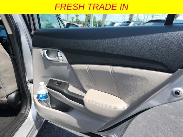 Used 2015 Silver Honda EX-L image 19