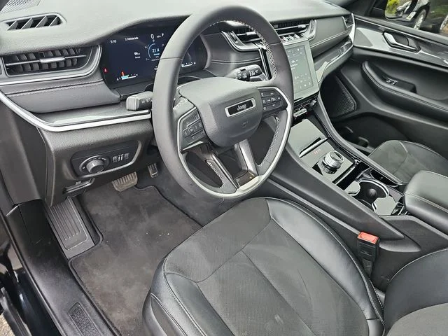 Used 2023 Black Jeep Altitude X image 11