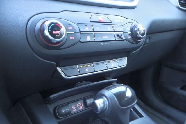Used 2018 Silver Kia LX image 15