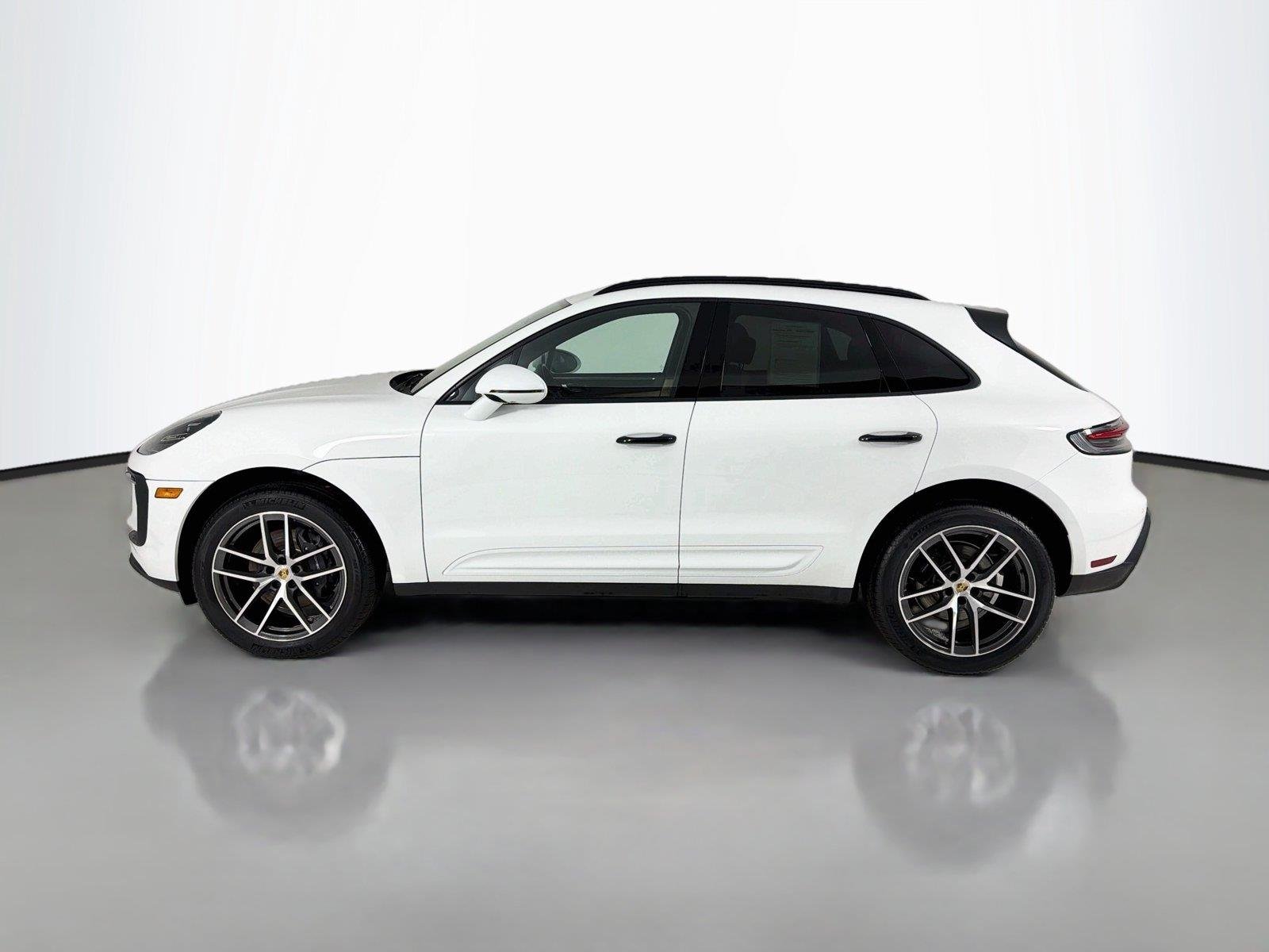 Used 2023 White Porsche  image 2