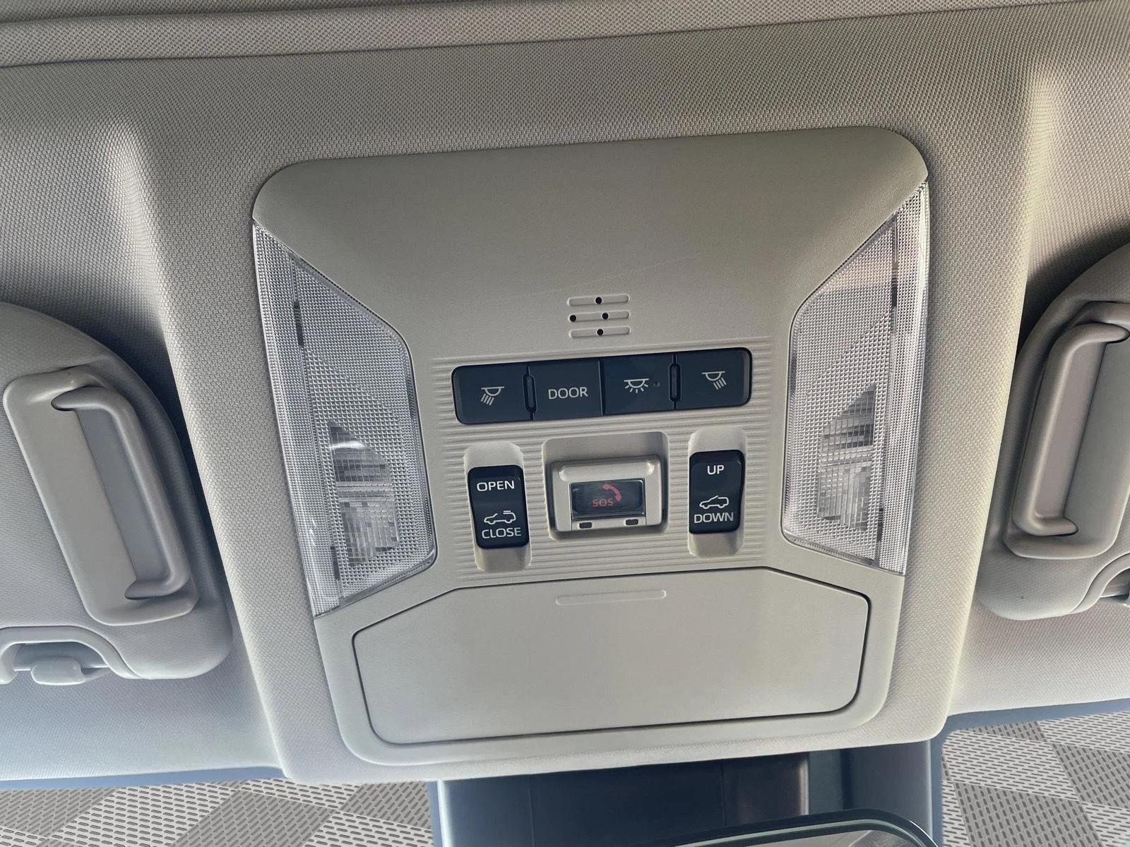 Used 2024 Magnetic Gray Metallic Toyota XLE image 6