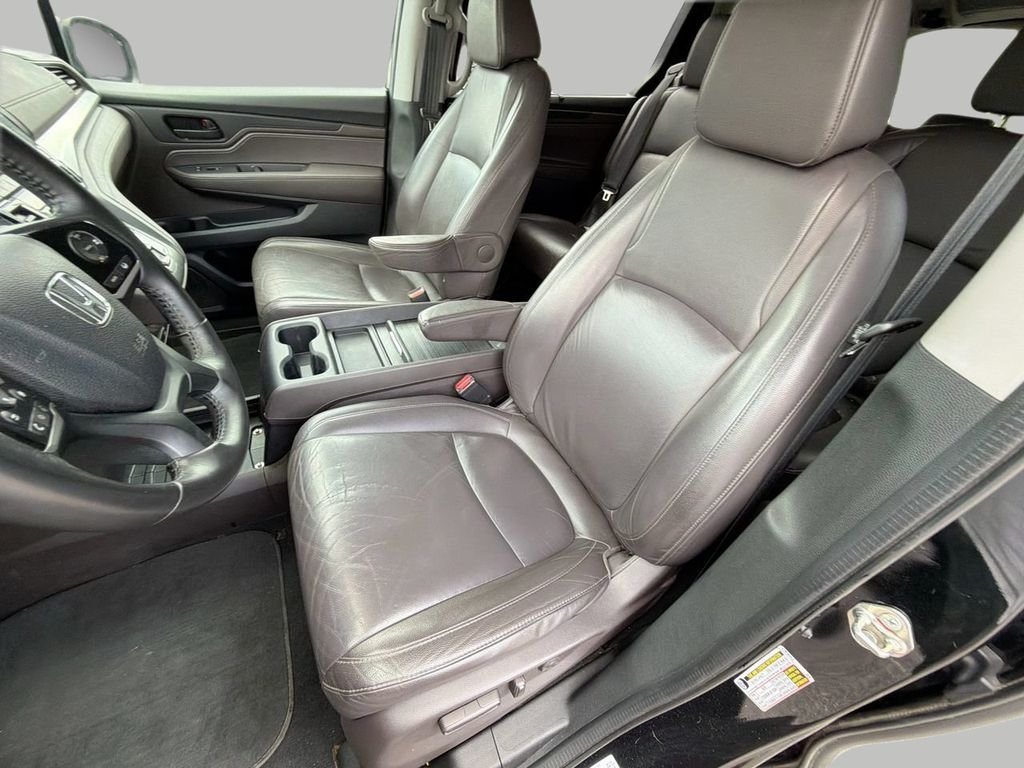 Used 2018 Black Honda EX-L image 17