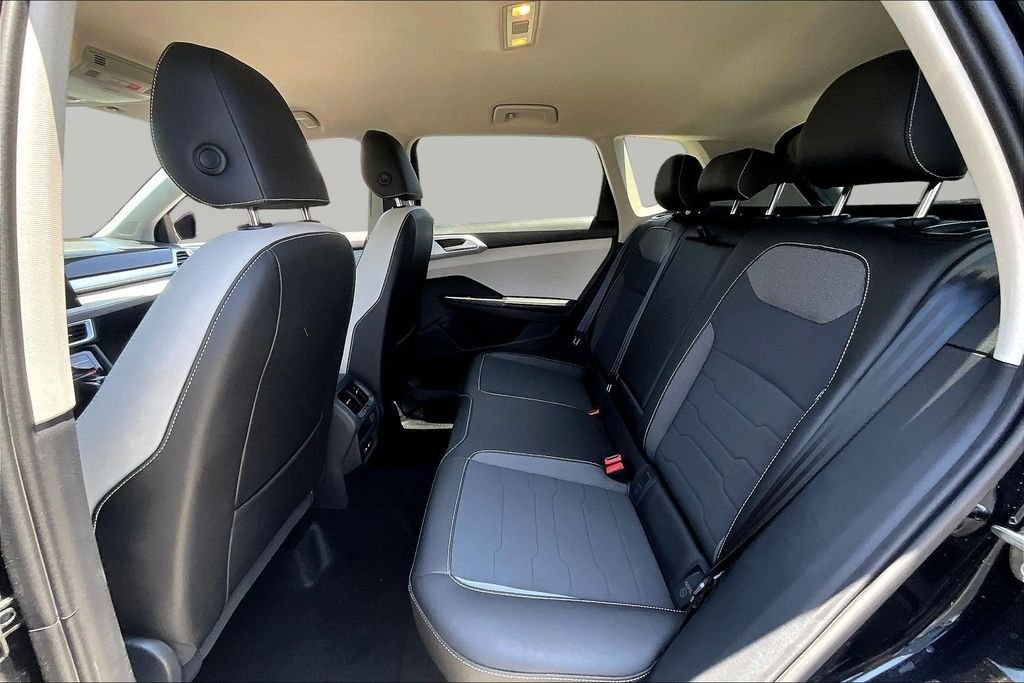 New 2026 Black Volkswagen 1.5T SE image 21