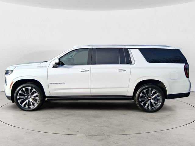New 2026 Polar White Tricoat Chevrolet High Country image 2