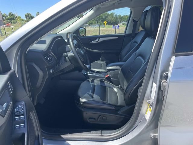 Used 2022 Silver Ford SEL image 14