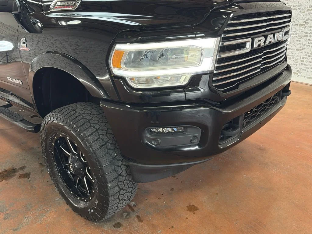 Used 2022 Black Ram Laramie image 9