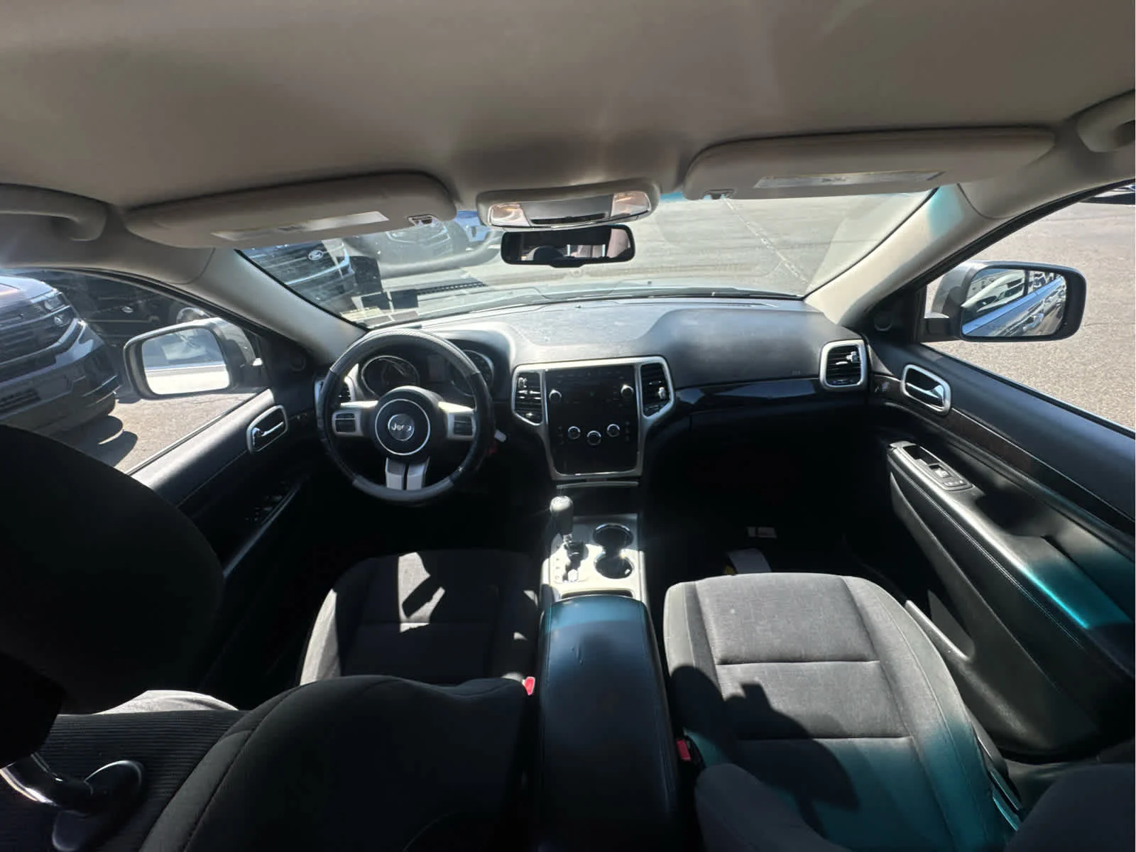 Used 2012 Mineral Gray Metallic Jeep Laredo image 21