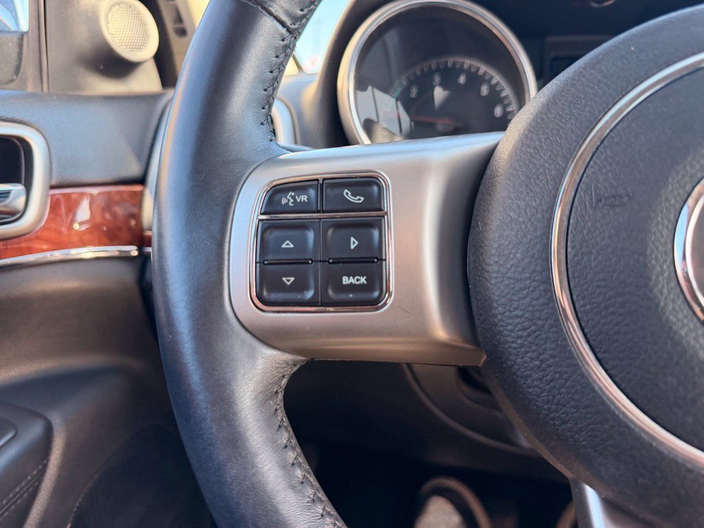 Used 2013 Black Jeep Limited image 37