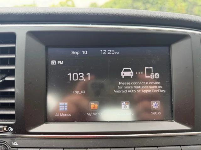 Used 2018 Scarlet Red Hyundai SEL image 18