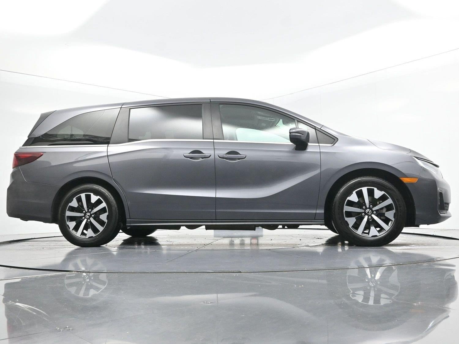 Used 2025  Honda EX-L image 59