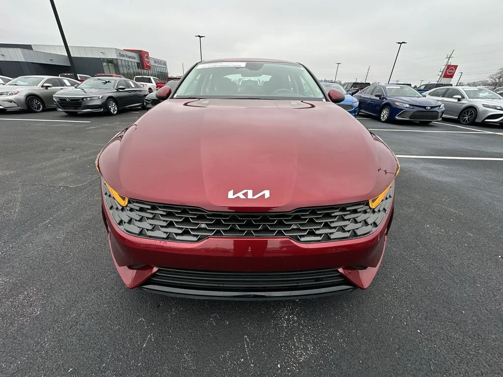 Used 2024 Red Kia LXS image 25