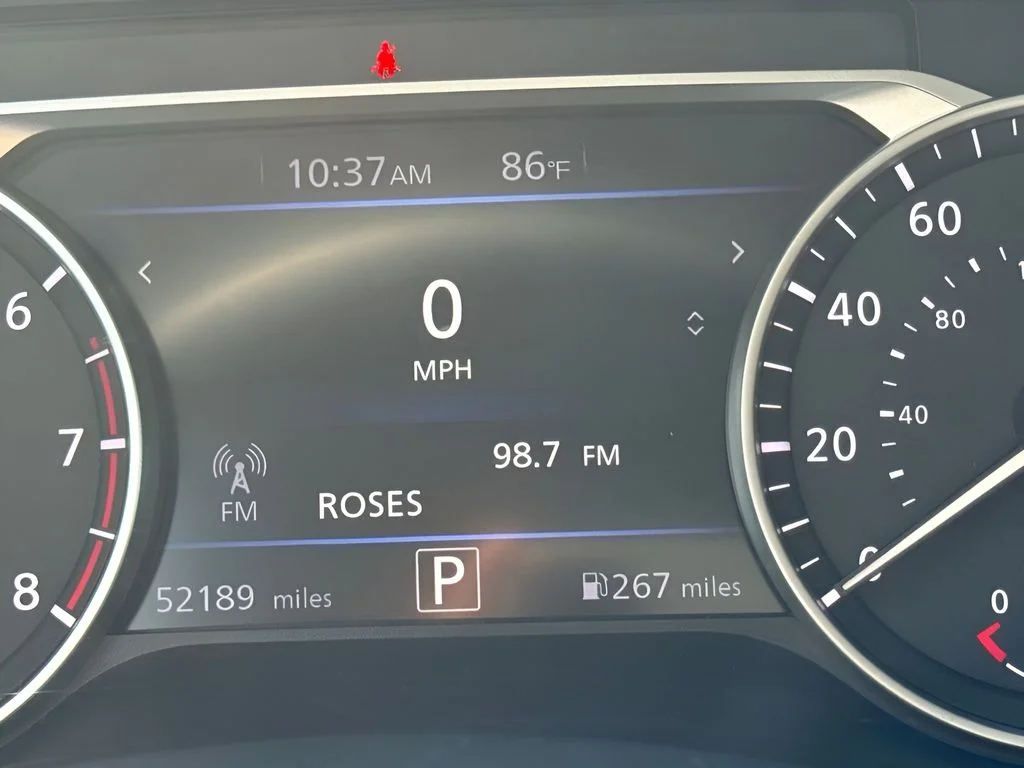Used 2025 Gray Nissan SV image 15