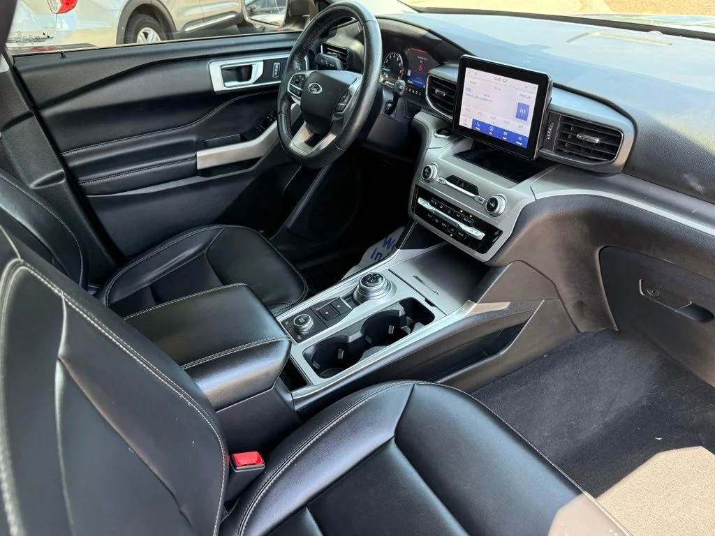 Used 2022 Gray Ford XLT image 33