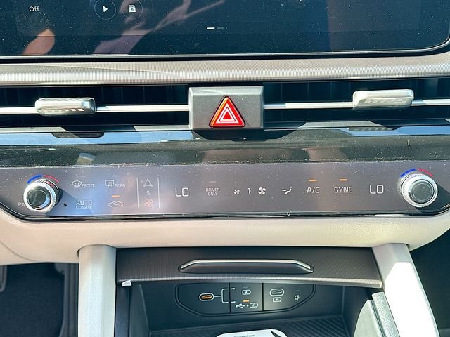 New 2026 Heritage Blue Kia EX image 15