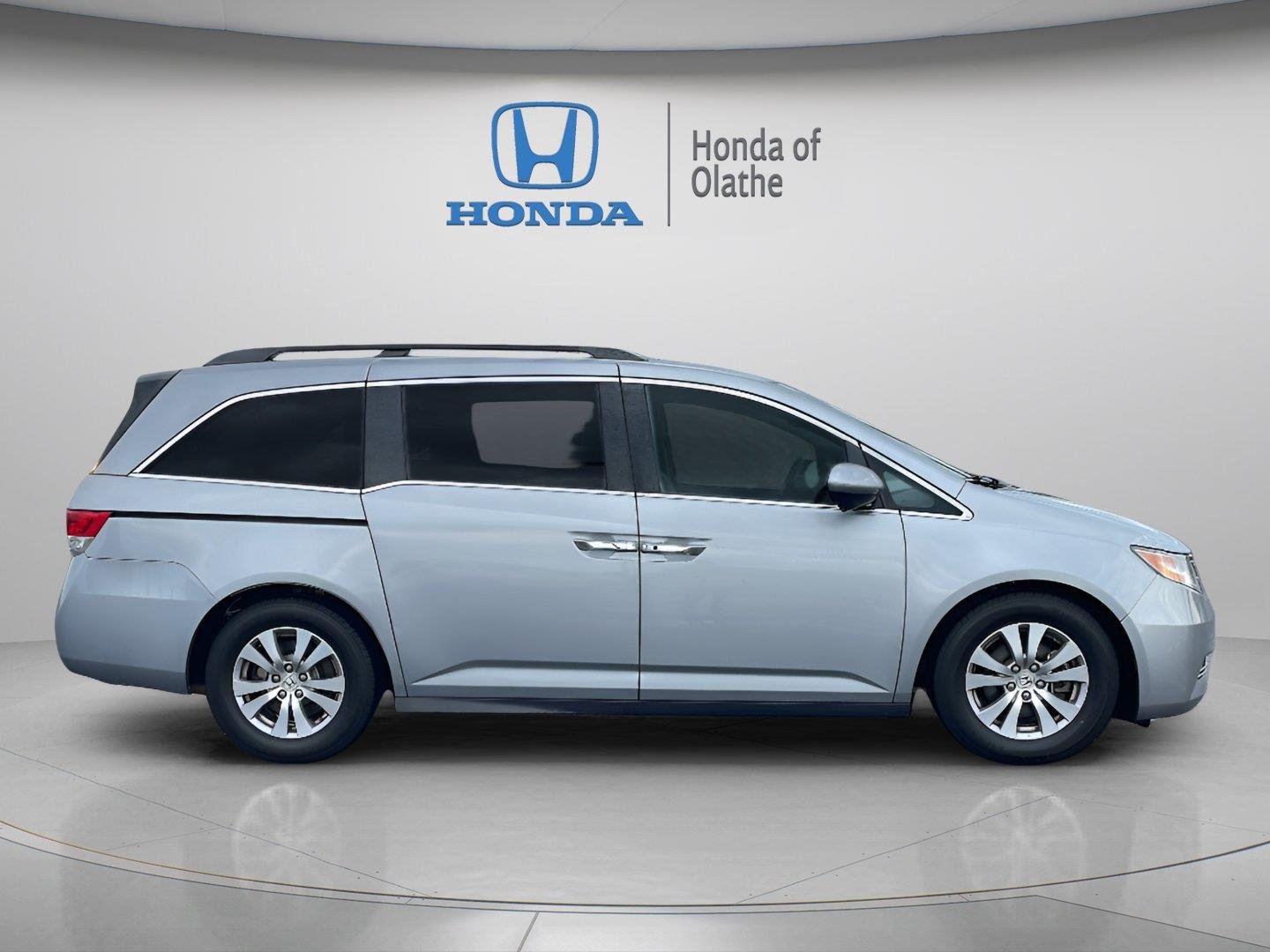 Certified 2016 Honda Odyssey EX-L with VIN 5FNRL5H67GB164152 for sale in Kansas City