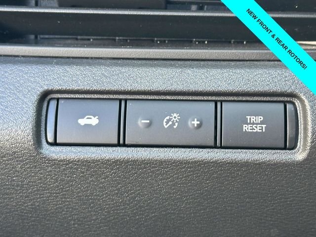 Used 2023 Black Nissan 2.5 SV image 25