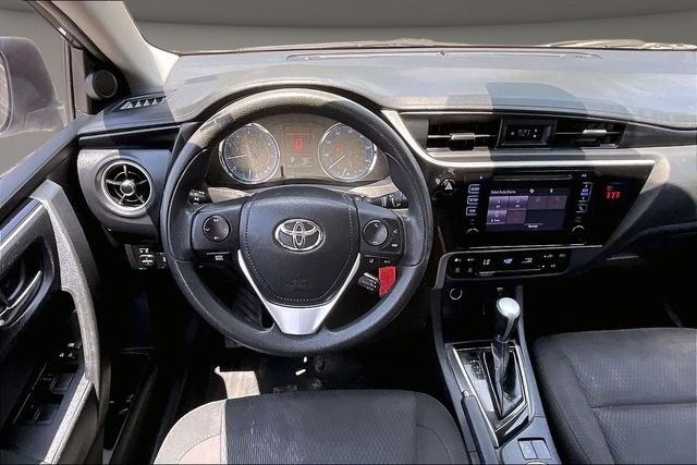 Used 2018 Gray Toyota LE image 5