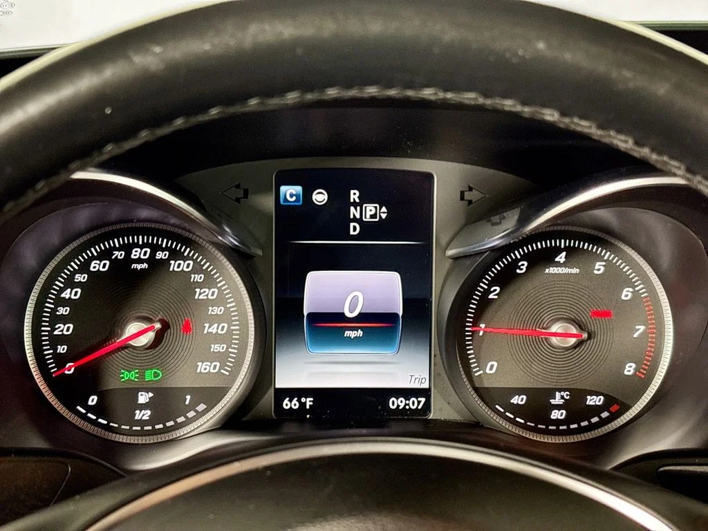 Used 2015 Silver Mercedes-Benz C 300 image 14