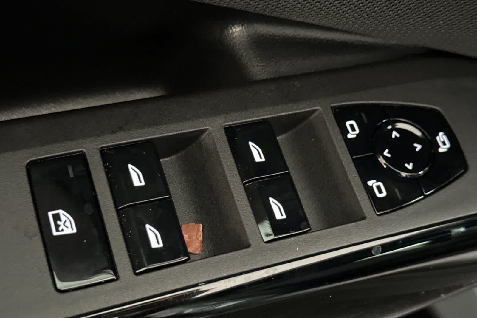 Used 2026 Skyscraper Grey Metallic BMW 30 xDrive image 13
