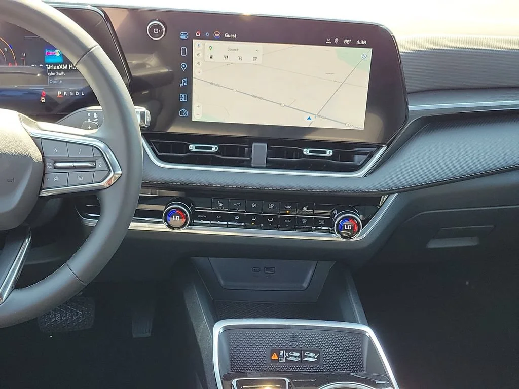 2027 Chevrolet Equinox LT - Photo 22