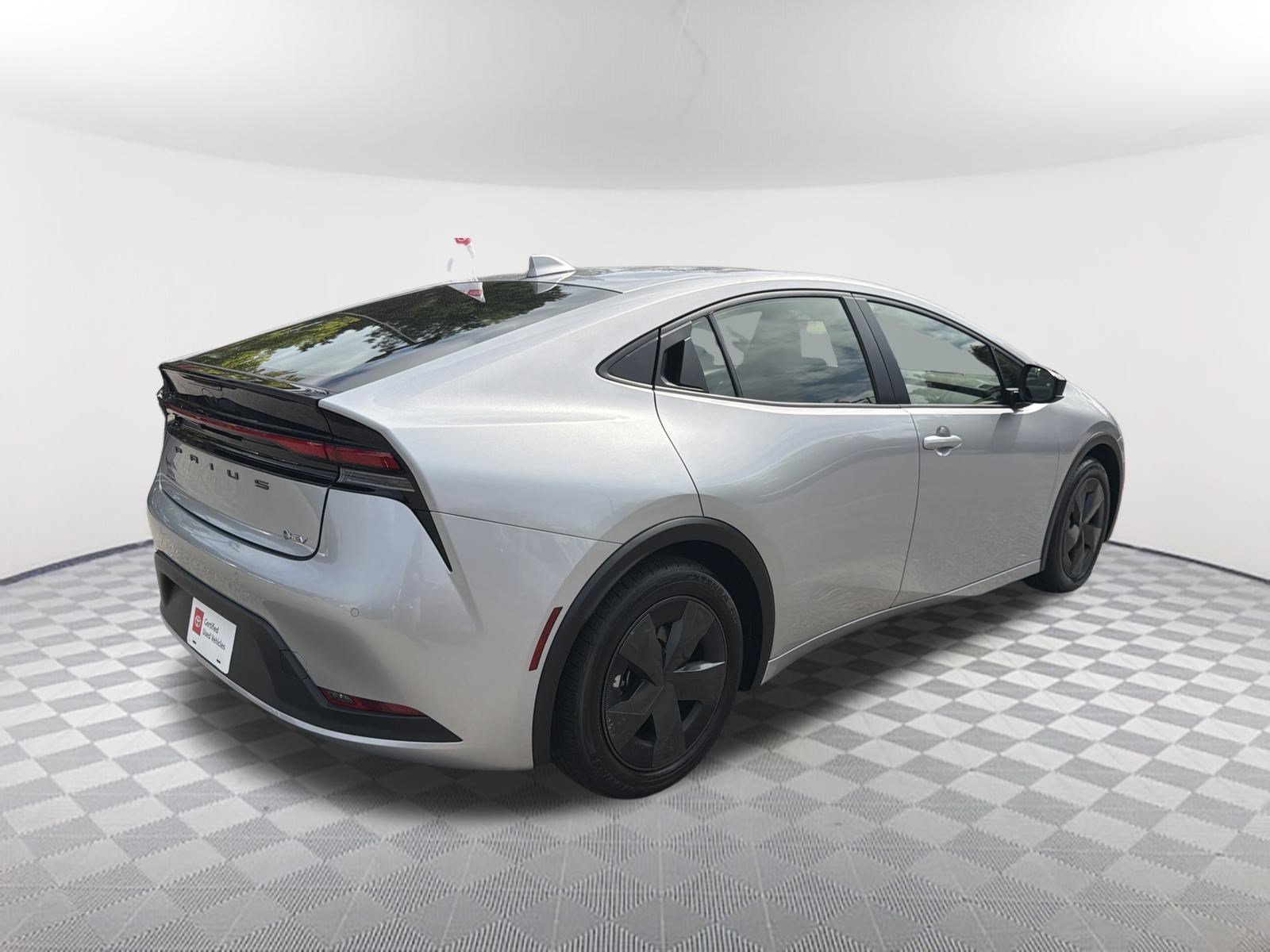 Certified Used 2025 Cutting Edge Toyota LE image 17