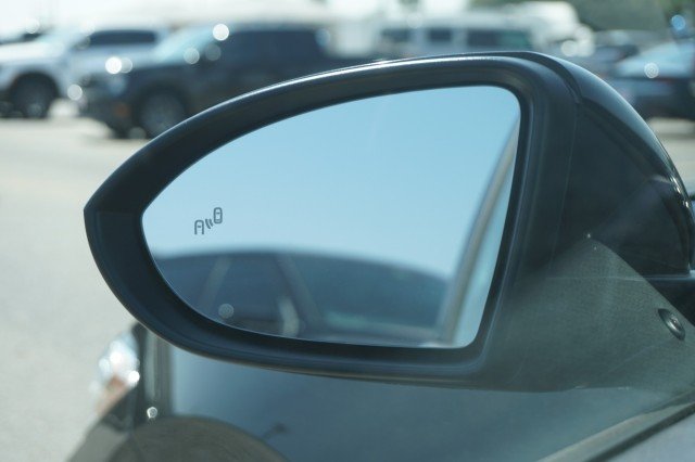 Used 2024  Volkswagen SE image 10