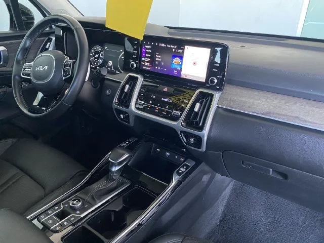 2023 Kia Sorento X-Line SX-P - Photo 11
