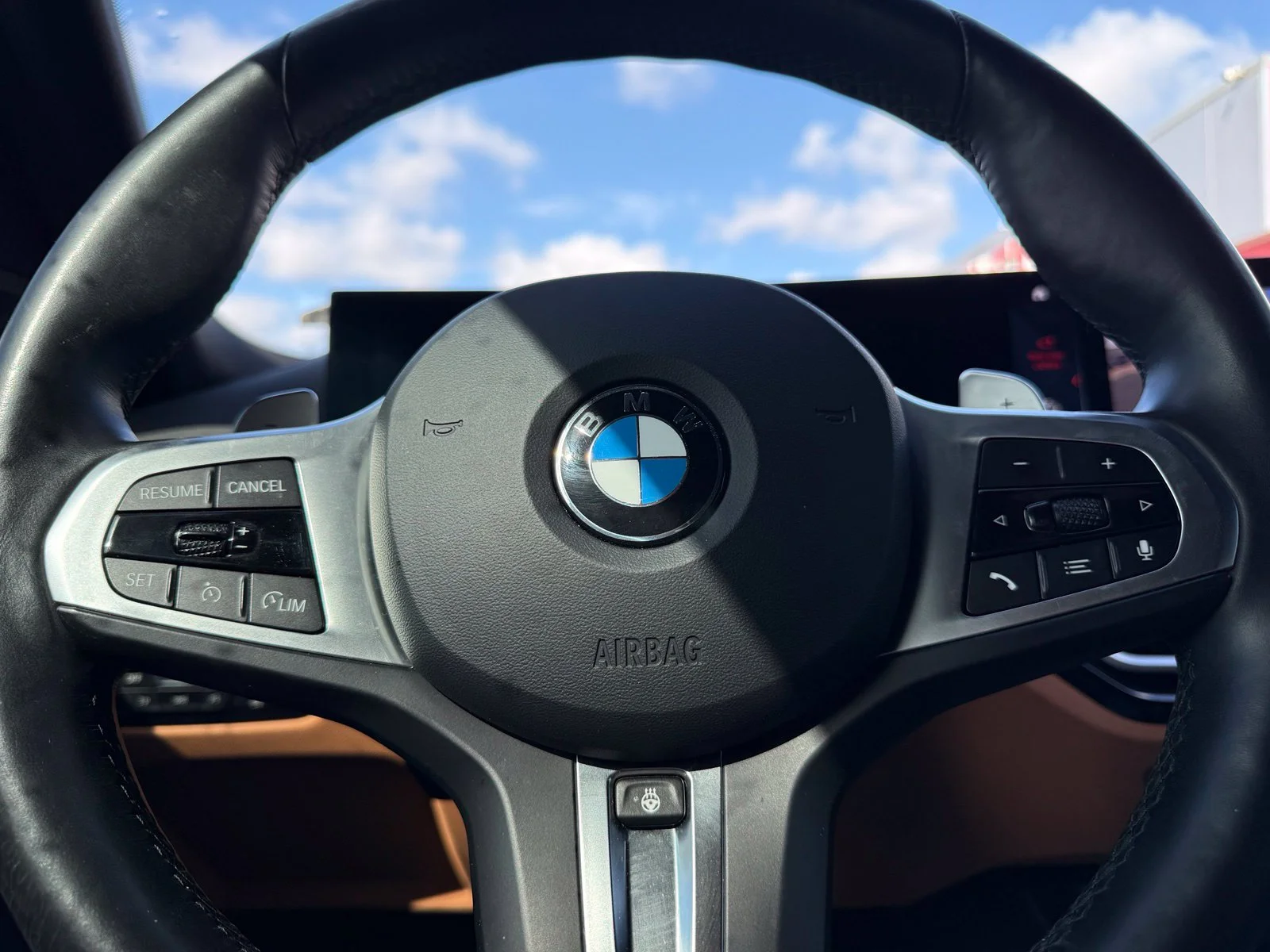 Used 2024 White BMW 330i image 10