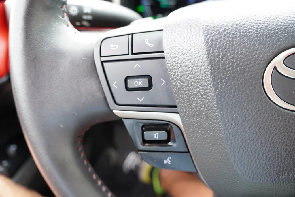 Used 2025 Pearl Toyota XSE image 32