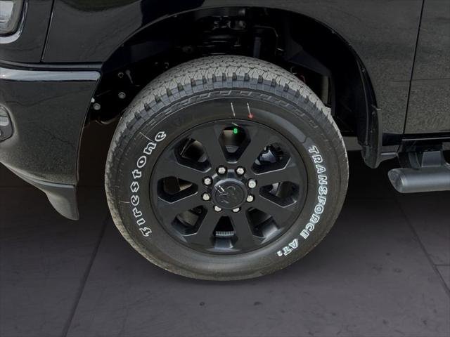New 2026 Diamond Black Crystal Pearl-Coat Exterior Paint RAM Black Express image 9