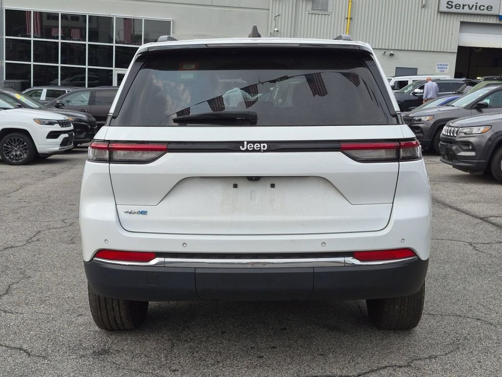 Used 2023 White Jeep 4xe image 7