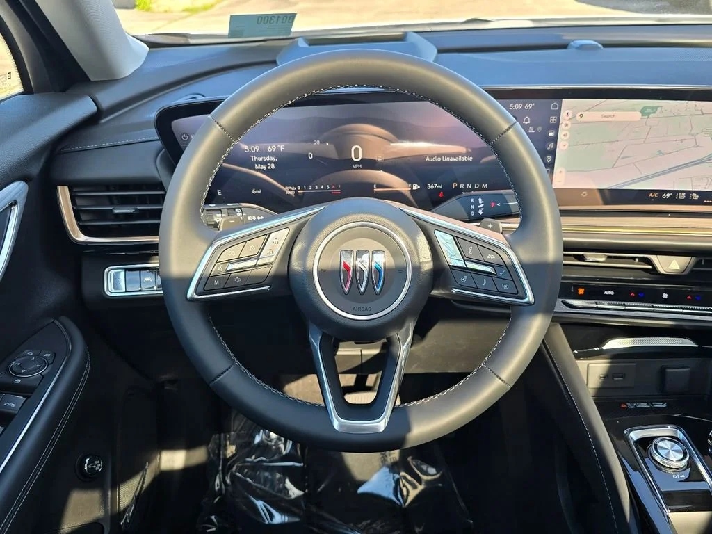 New 2026 Iridescent White Tricoat Buick Avenir image 28