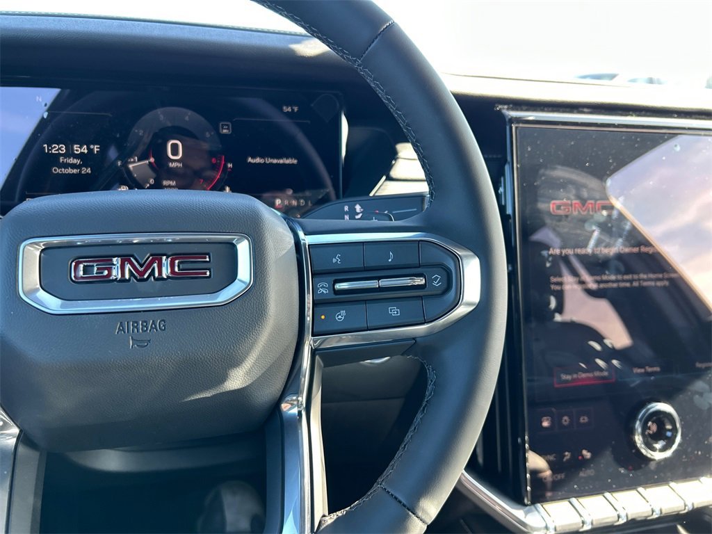 2026 GMC ACADIA - Image 18