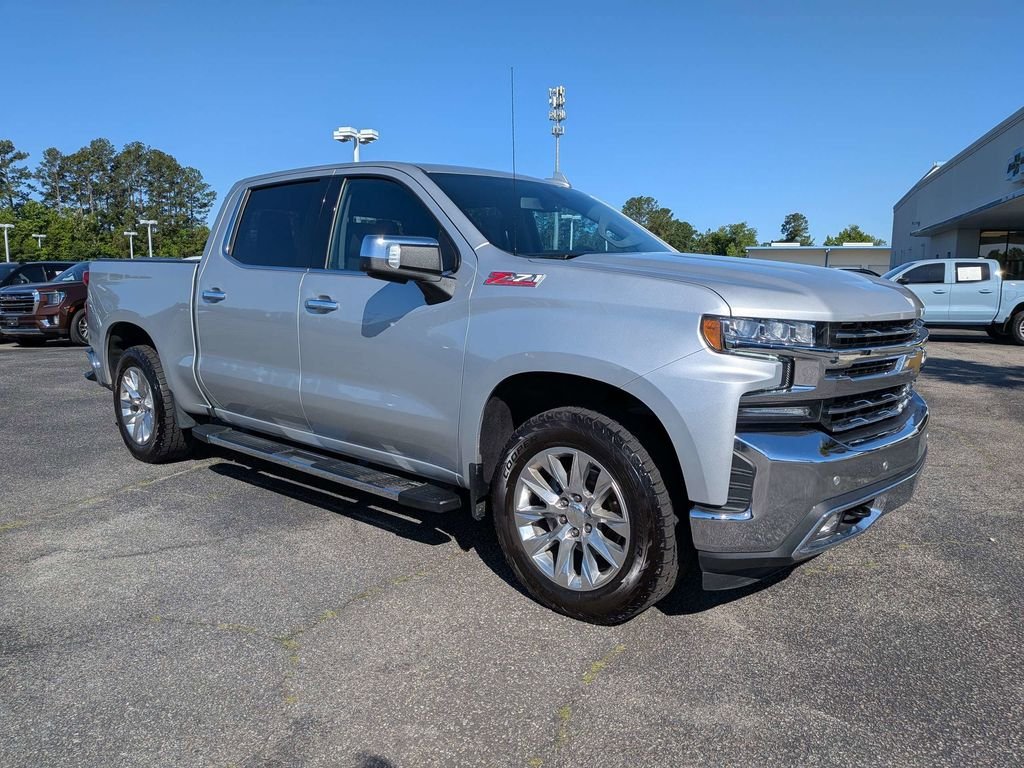 Used 2022 Silver Chevrolet LTZ image 3