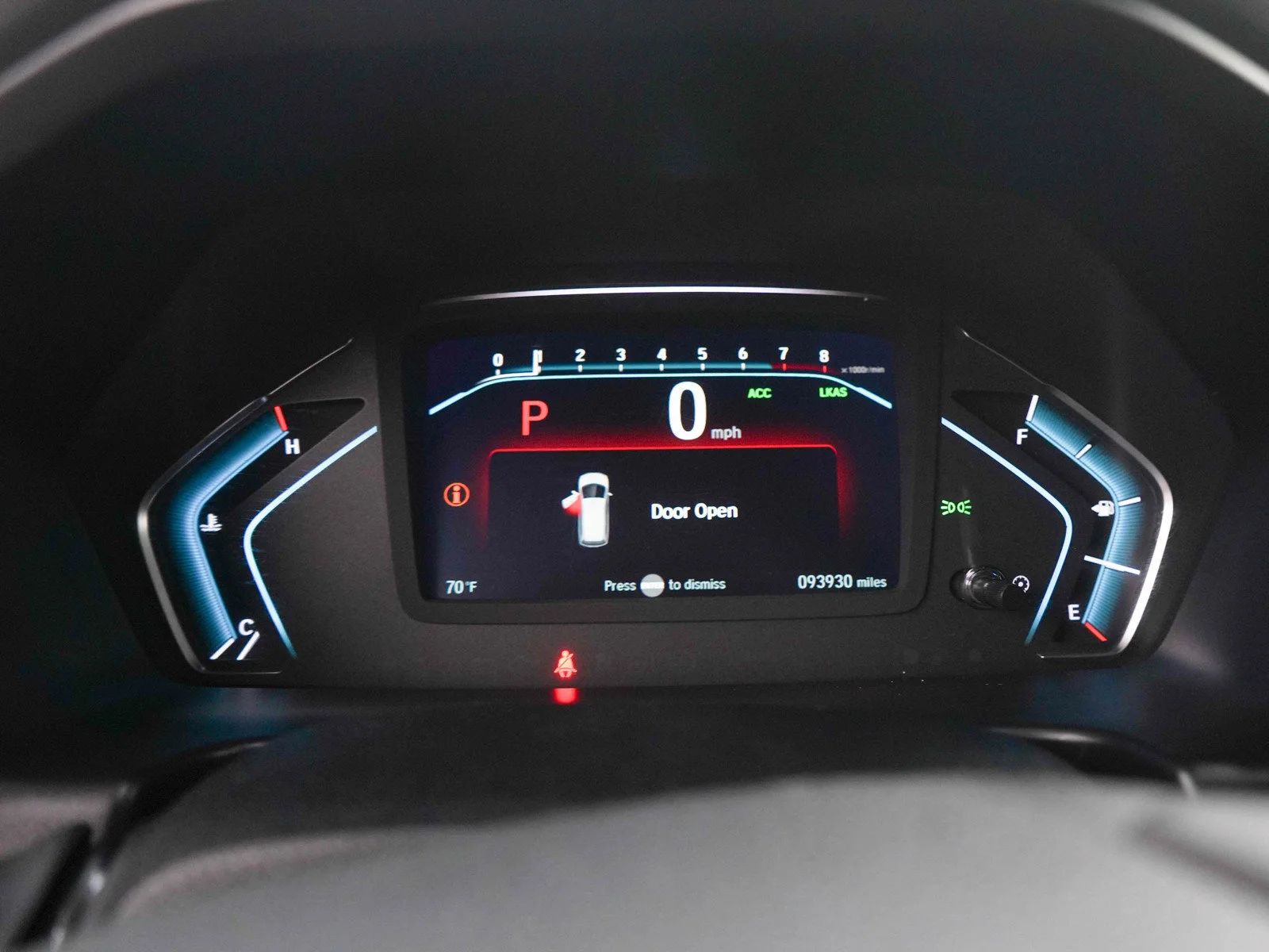 Used 2018 Pacific Pewter Metallic Honda Touring Auto image 32