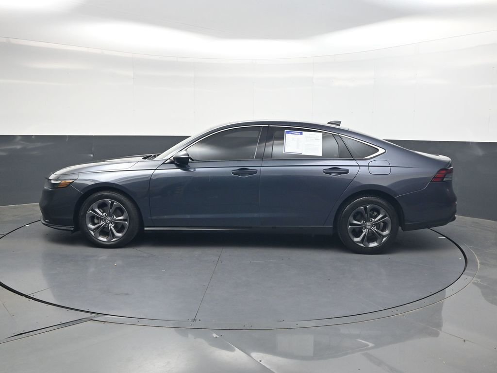 Used 2023  Honda EX image 7