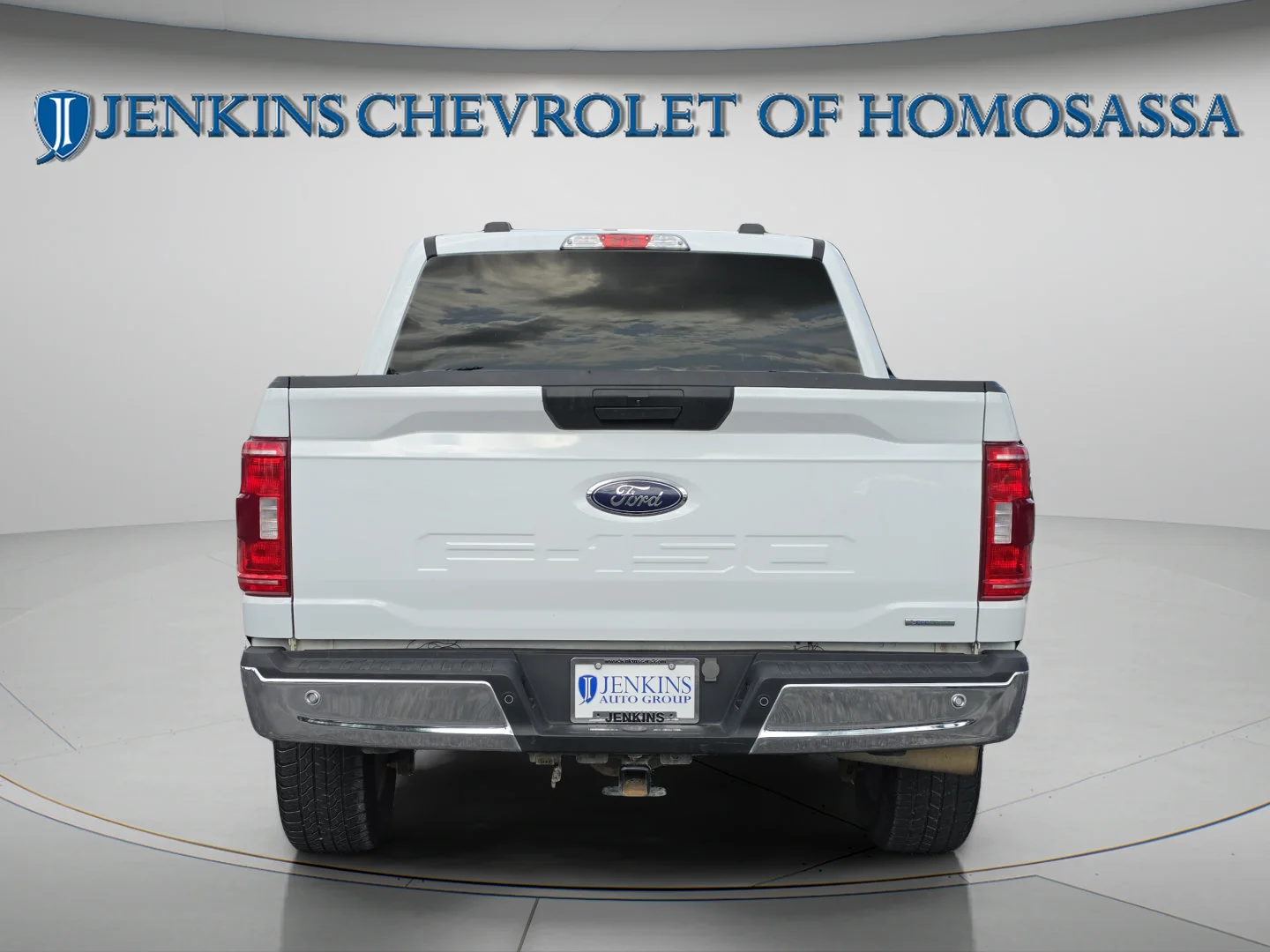 Used 2023 Oxford White Ford XLT image 6