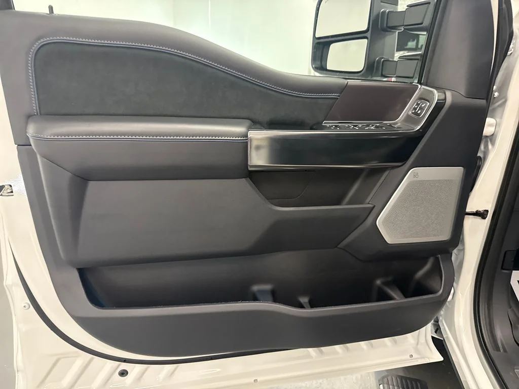 New 2026 White Ford Platinum image 16