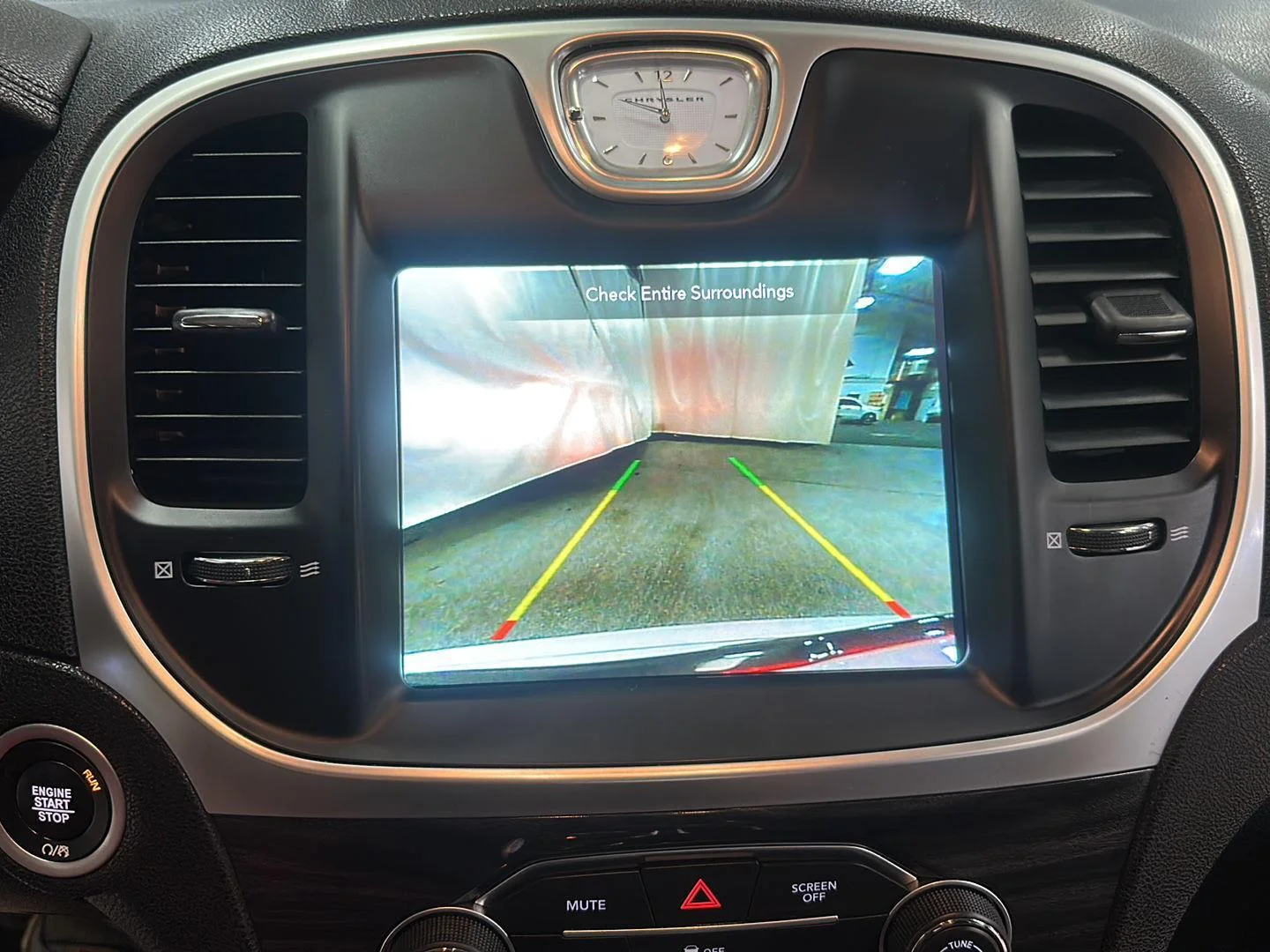 Used 2021 Bright White Clearcoat Chrysler Touring image 22